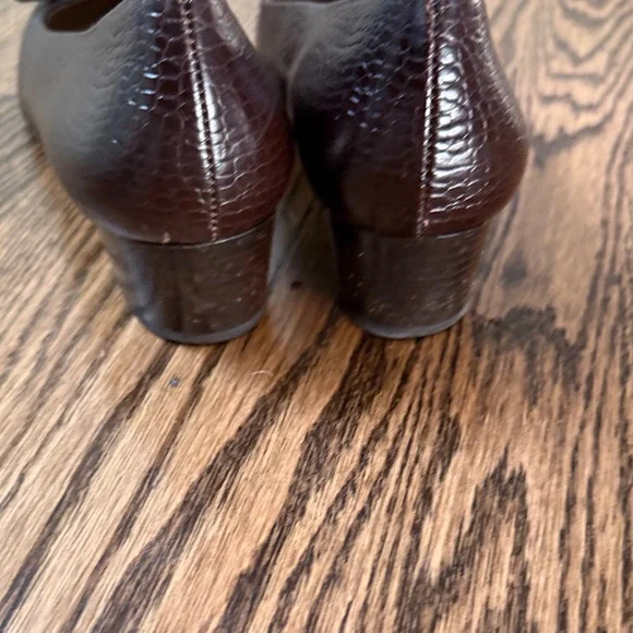 Salvatore Ferragamo Dark Brown Croc-Embossed Heels - Picture 8 of 15